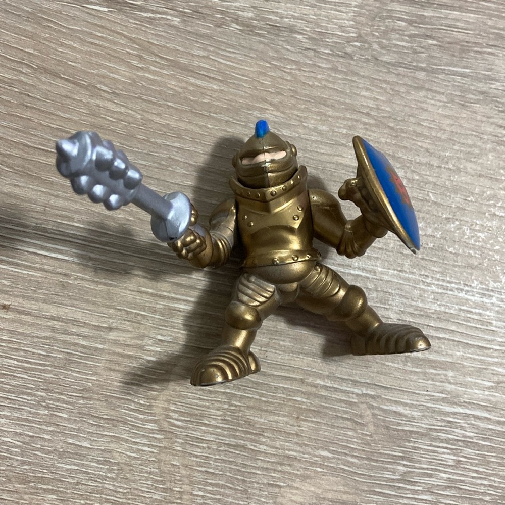 1994 Fisher Price F-P Great Adventures Golden Knight with Mace PVC Action Figure